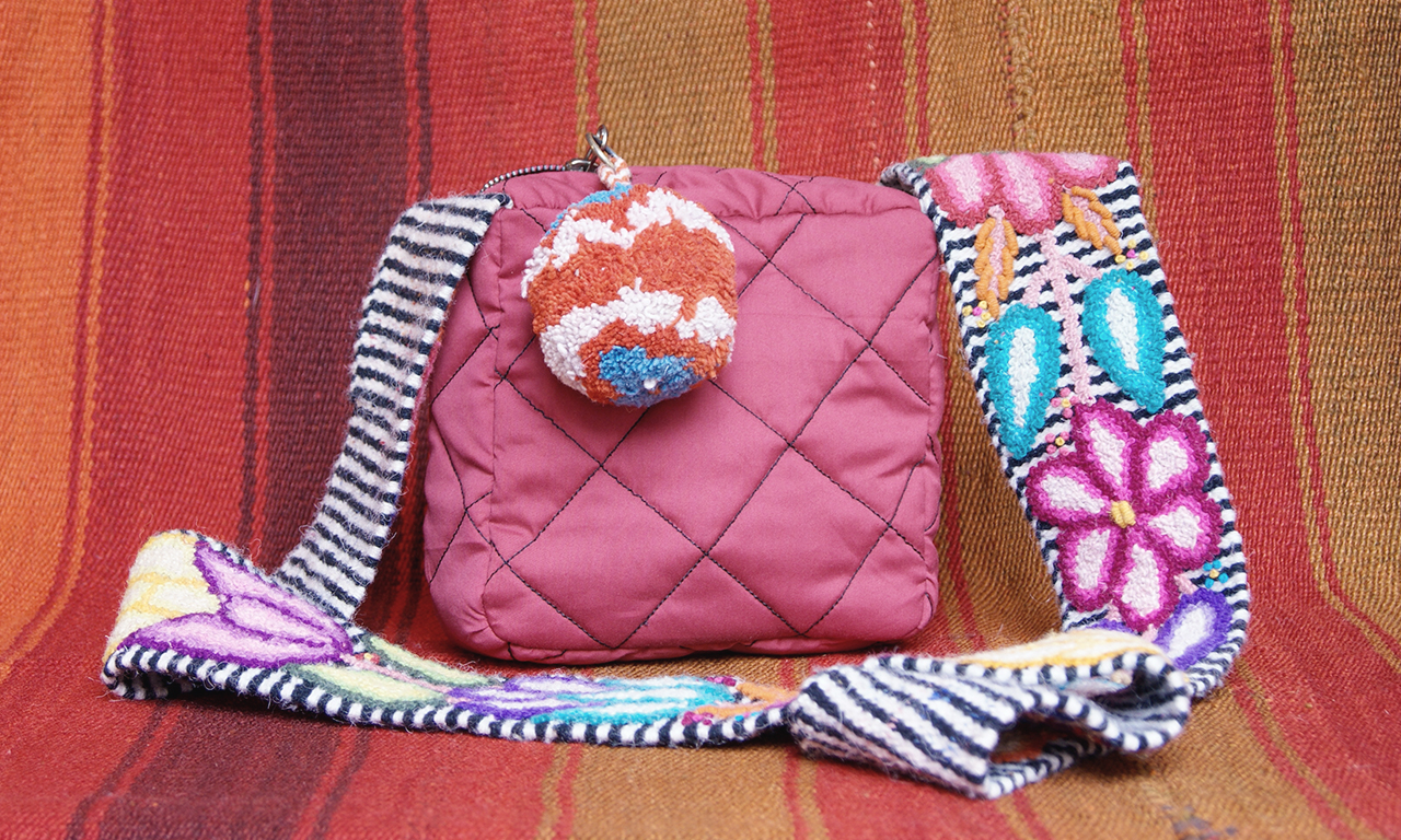 Carteras taller Ayacucho y Deborah Rodriguez Rivero